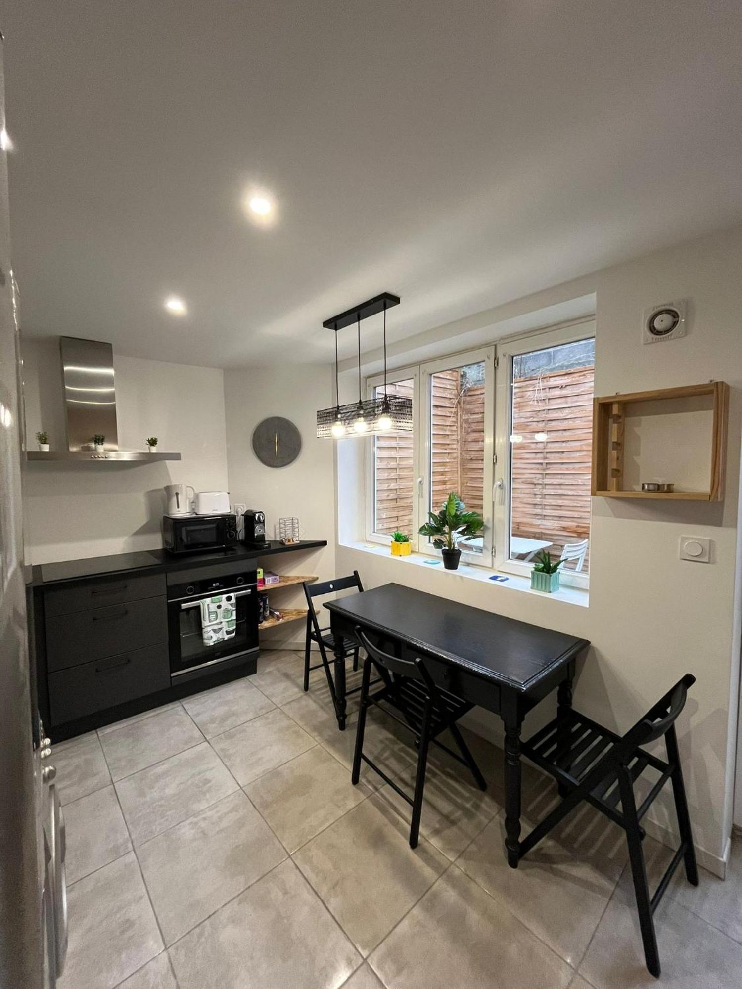 Gite Le Charme Citadin 55 M² Avec Exterieur Valenciennes Buitenkant foto